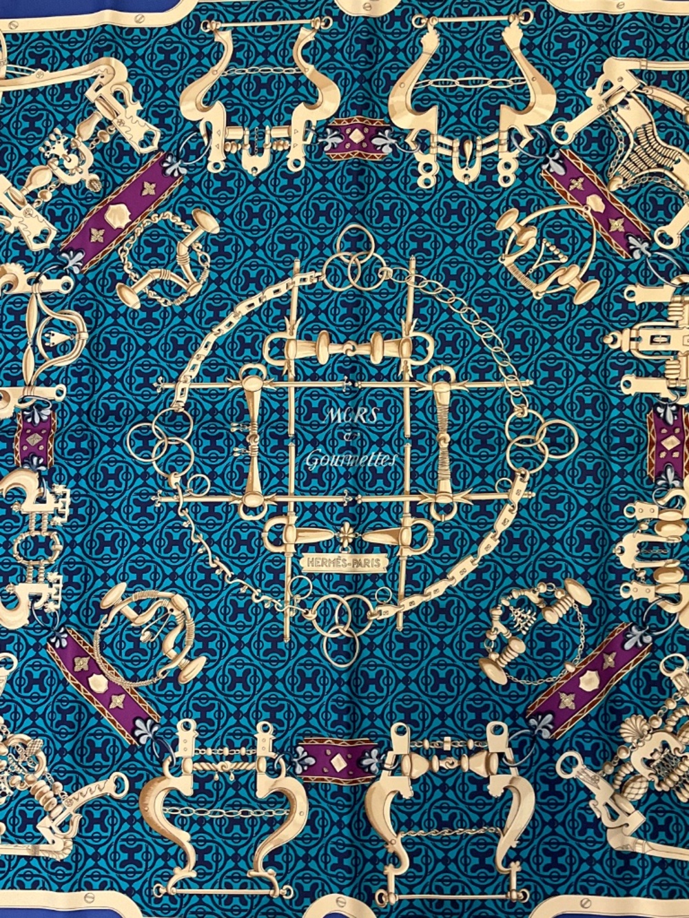 HERMES BLUE MULTI MORS ET GOURMETTES PRINT SQUARE SILK TWILL SCARF - Picture 3 of 9